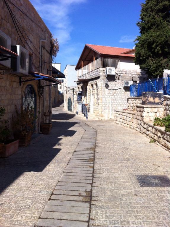 Hotel Off The Square Safed Exterior foto