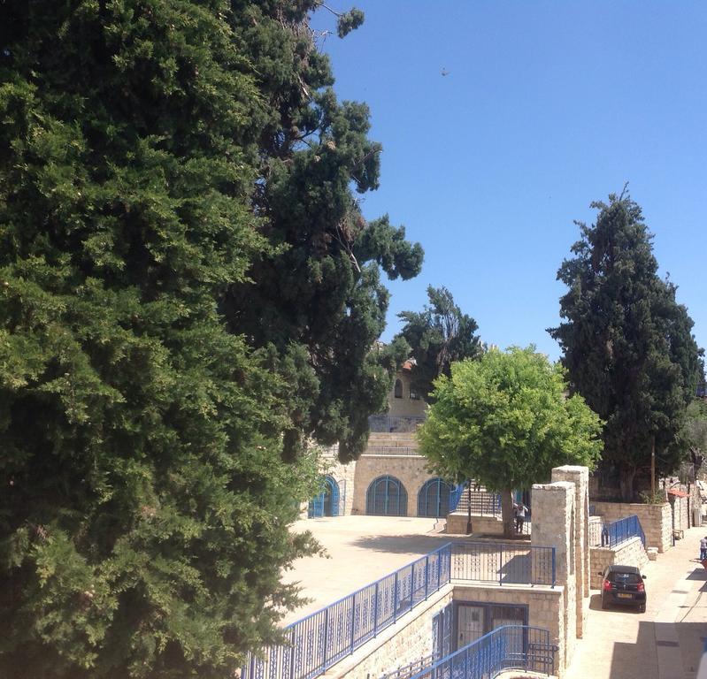 Hotel Off The Square Safed Exterior foto