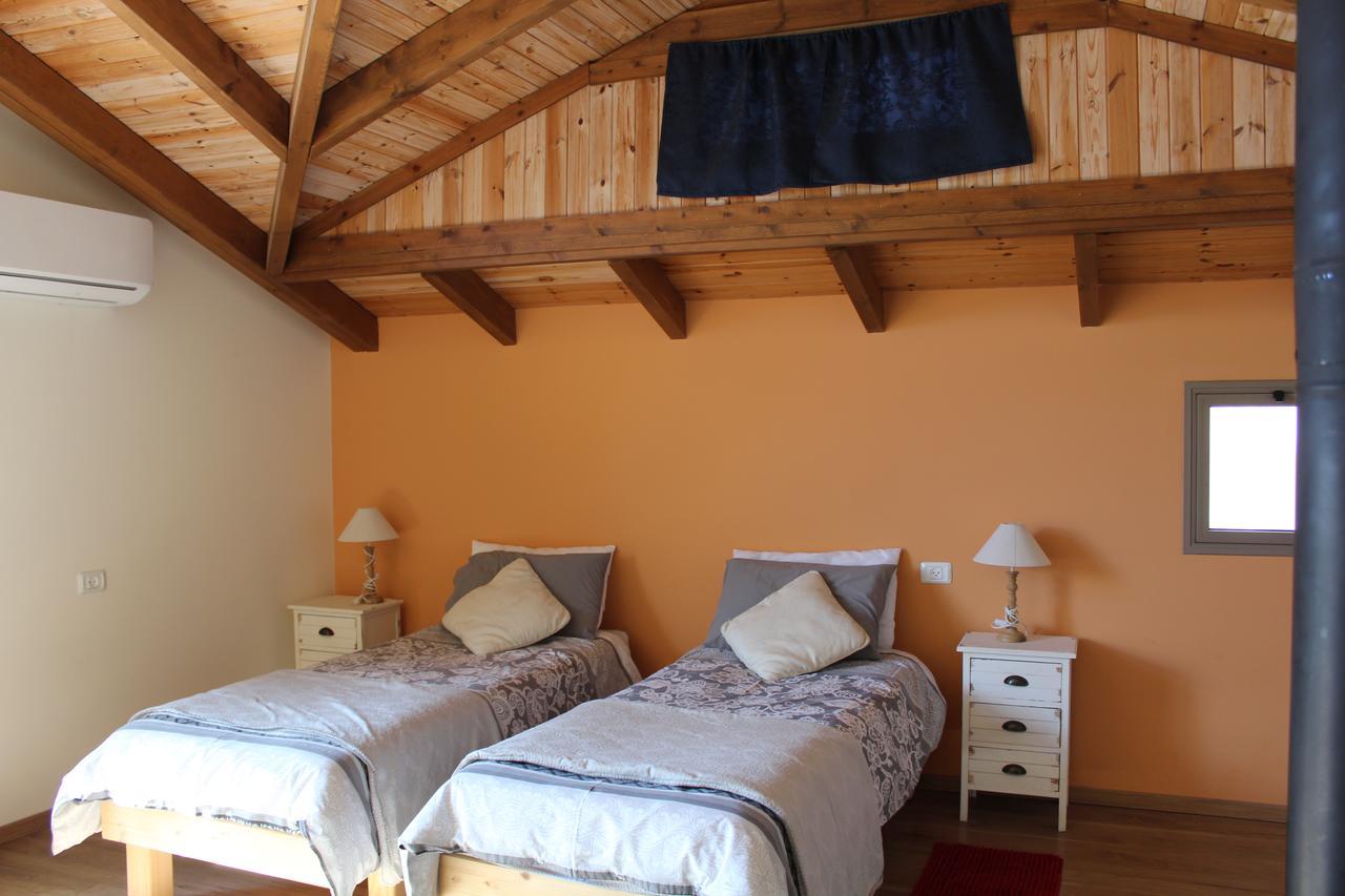 Hotel Off The Square Safed Exterior foto